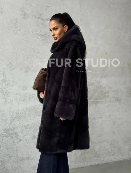 Норковая женская шуба с капюшоном - фото 8