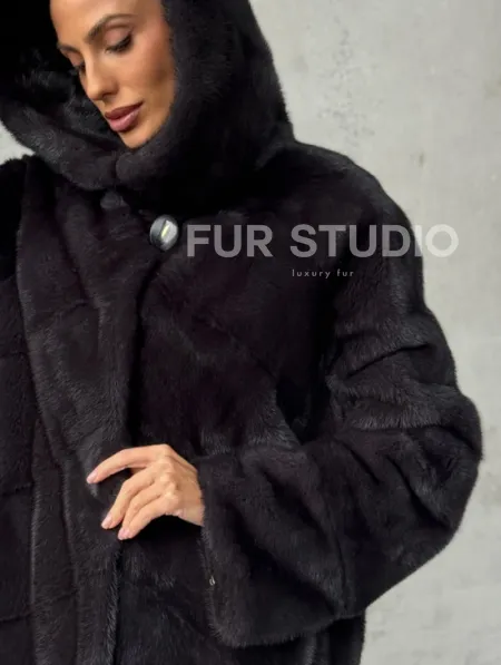 Норковая женская шуба с капюшоном - фото 3