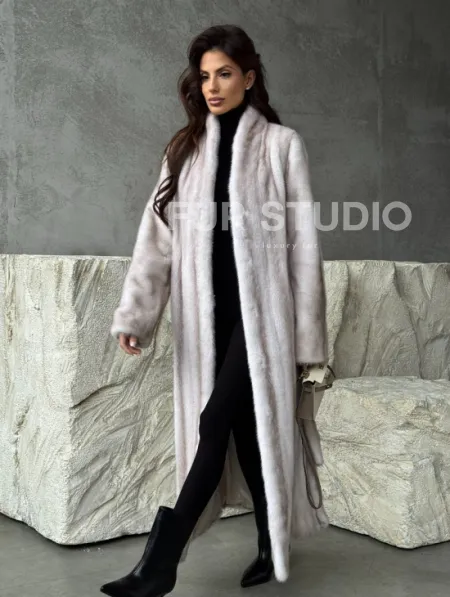 Светлая шуба из натуральной скандинавской норки - фото 11