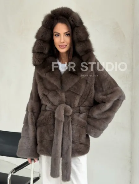 Меховой норковый полушубок с капюшоном куница - фото 7