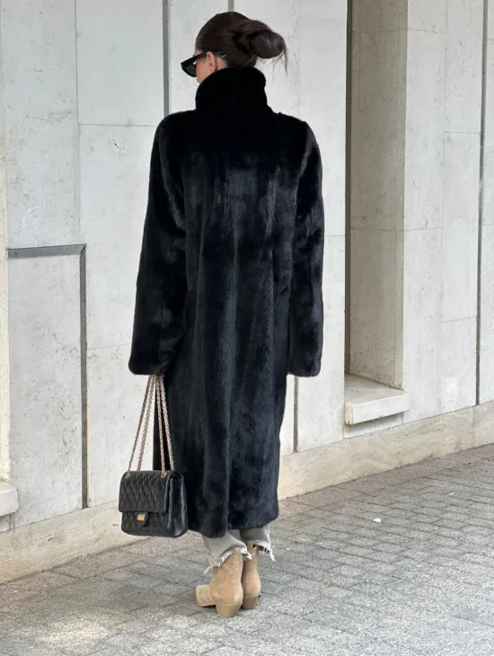 Черная шуба пальто из меха норки Saga furs - фото 8