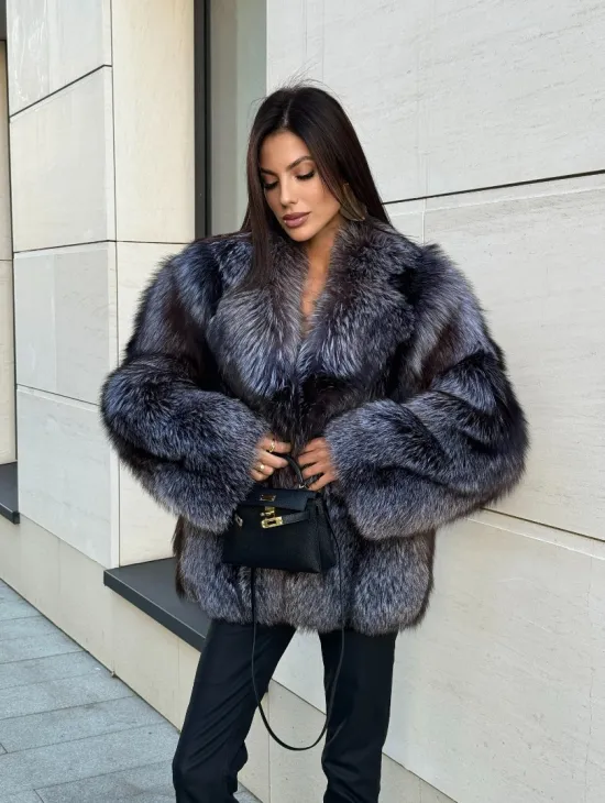 Шуба из меха чернобурки с английским воротником, цельные пластины - серая - фото 11