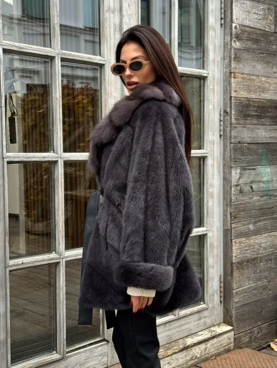 Шуба Летучая мышь из норки Graphite с английским воротником из меха куницы - фото 6