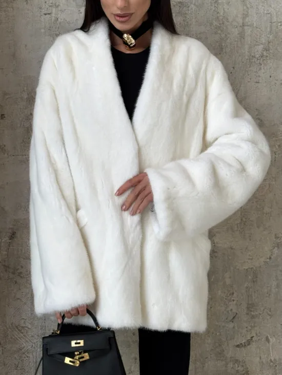 Белоснежный жакет - полушубок из меха норки SAGA FURS - фото 2