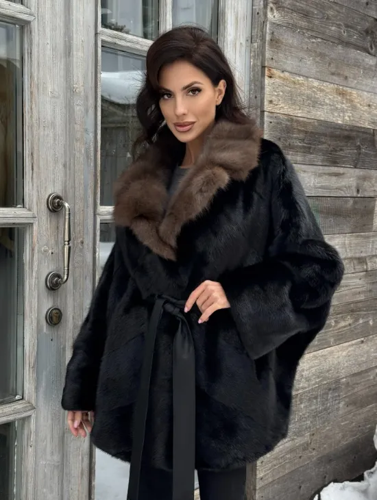 Черная шуба из норки с английским воротником из куницы - фото 0