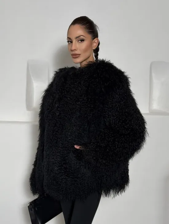 Черная шуба из меха ламы воротник шанель - фото 0
