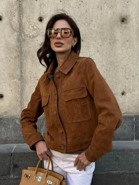 Прямой жакет из натуральной замши с накладными карманами - фото 7