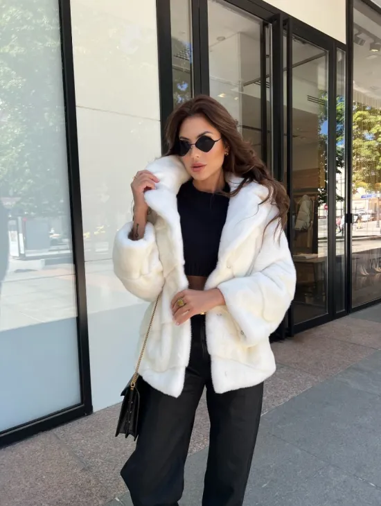 Белая короткая норковая шуба - фото 3