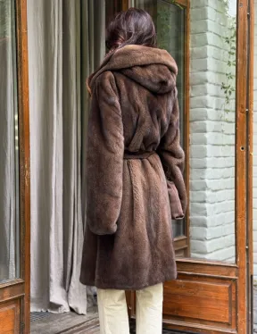 Норковая шуба с капюшоном - цвет орех - фото 7