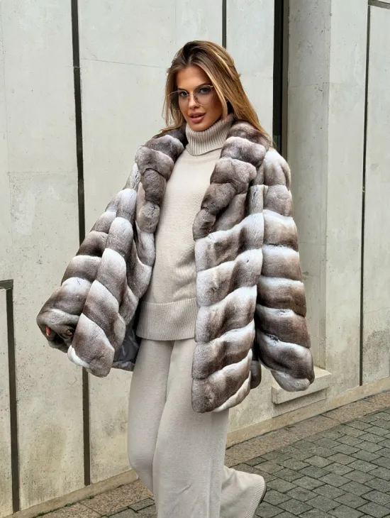 Шуба из меха шиншиллового кролика PREMIUM COLLECTION - фото 11