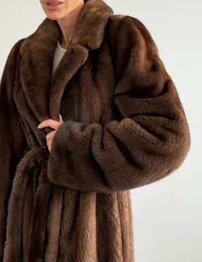 Прямая шуба из норки с поясом - фото 2