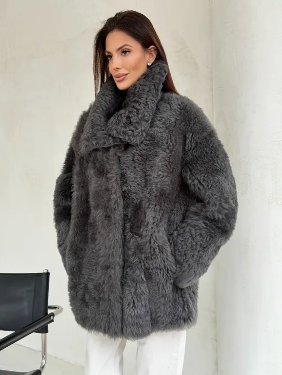 Серая дубленка из тиградо - фото 8