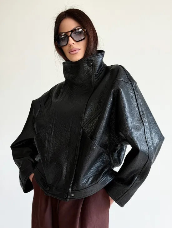 Черная женская кожаная куртка - фото 11