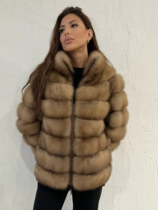 Шуба из меха куницы на молнии - фото 5