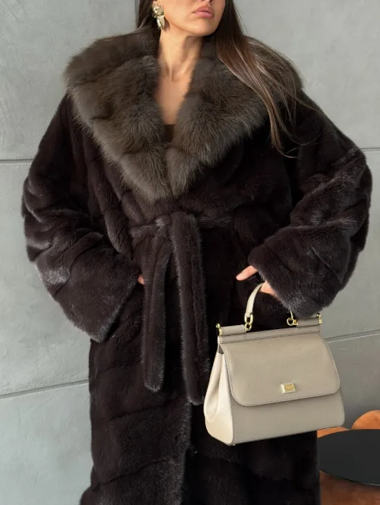 Шуба норковая с капюшоном из меха куницы - цвет уголь - фото 2