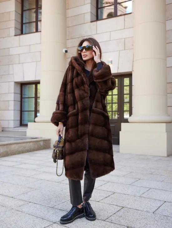 Шуба норковая с капюшоном - цвет соболь - фото 3