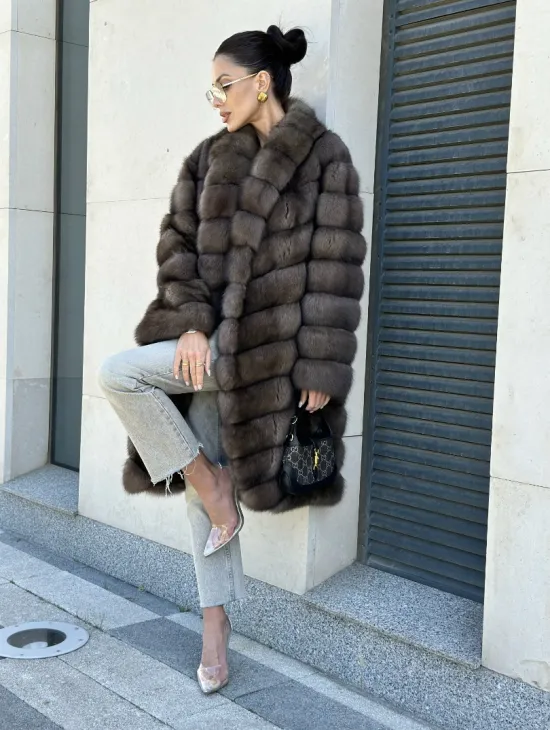 Шуба из меха баргузинского соболя - седина 1, воротник шаль - фото 0