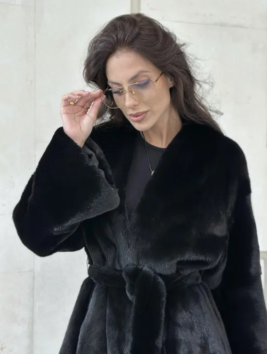 Шуба из меха аукционной норки SAGA FURS - фото 1